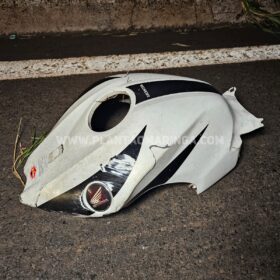 Motociclista morre após bater em três carretas, um caminhão e um carro em Marialva Foto 4 Fotos de Motociclista morre após bater em três carretas, um caminhão e um carro em Marialva