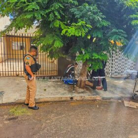 Mulher é esfaqueada em discussão com outra mulher em Sarandi Foto 7 Fotos de Mulher é esfaqueada em discussão com outra mulher em Sarandi
