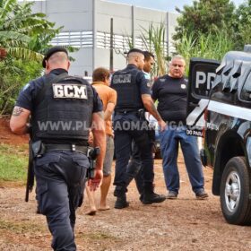 Polícia Civil cumpre mandados em operação contra grupo de Nego Fi, em Sarandi Foto 11 Fotos de Polícia Civil cumpre mandados em operação contra grupo de Nego Fi, em Sarandi