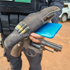 Polícia Civil cumpre mandados em operação contra grupo de Nego Fi, em Sarandi Foto 6 Fotos de Polícia Civil cumpre mandados em operação contra grupo de Nego Fi, em Sarandi