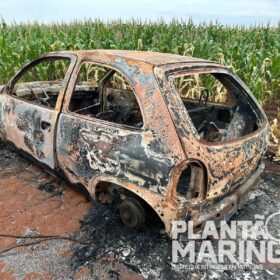 Carro que pode ter sido utilizado em tentativa de homicídio em Maringá é localizado incendiado Foto 14 Fotos de Carro que pode ter sido utilizado em tentativa de homicídio em Maringá é localizado incendiado
