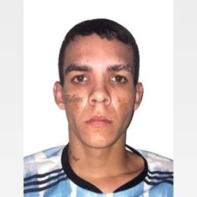 Criminosos invadem residência e executam jovem em Maringá Foto 1 Fotos de Criminosos invadem residência e executam jovem em Maringá