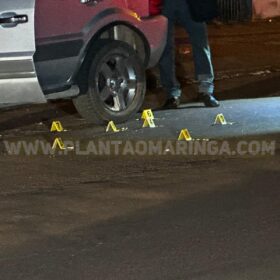 Homem dentro de carro com esposa e filhos é executado com 16 tiros em Sarandi Foto 2 Fotos de Homem dentro de carro com esposa e filhos é executado com 16 tiros em Sarandi
