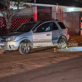 Homem dentro de carro com esposa e filhos é executado com 16 tiros em Sarandi Foto 7 Fotos de Homem dentro de carro com esposa e filhos é executado com 16 tiros em Sarandi