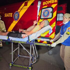 Homem e cachorro são baleados em ataque a tiros na noite de domingo, em Maringá Foto 5 Fotos de Homem e cachorro são baleados em ataque a tiros na noite de domingo, em Maringá