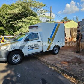 Homem é executado com 14 tiros no quintal de uma residência, em Maringá Foto 6 Fotos de Homem é executado com 14 tiros no quintal de uma residência, em Maringá