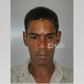 Homem é executado com 14 tiros no quintal de uma residência, em Maringá Foto 9 Fotos de Homem é executado com 14 tiros no quintal de uma residência, em Maringá