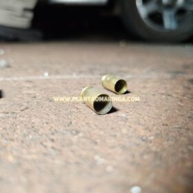 Homem dentro de carro com esposa e filhos é executado com 16 tiros em Sarandi Foto 15 Fotos de Homem dentro de carro com esposa e filhos é executado com 16 tiros em Sarandi