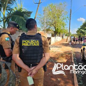 Mulher é encontrada morta caída ao lado de motocicleta com marca de tiro no pescoço Foto 2 Fotos de Mulher é encontrada morta caída ao lado de motocicleta com marca de tiro no pescoço