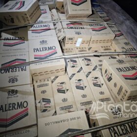 Polícia Militar desarticula quadrilha e recupera três carretas roubadas e carga avaliada em mais de R$ 6 milhões, em Maringá Foto 3 Fotos de Polícia Militar desarticula quadrilha e recupera três carretas roubadas e carga avaliada em mais de R$ 6 milhões, em Maringá