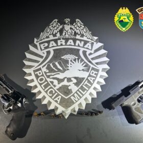 Um passageiro e um assaltante morrem durante assalto a ônibus na PR-444 Foto 2 Fotos de Um passageiro e um assaltante morrem durante assalto a ônibus na PR-444