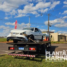 Vídeo mostra carro capotando diversas vezes após colisão em Maringá Foto 6 Fotos de Vídeo mostra carro capotando diversas vezes após colisão em Maringá