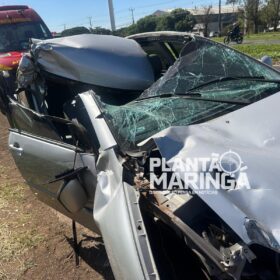 Carro fica destruído após colisão traseira com caminhão na PR-317 em Maringá Foto 7 Fotos de Carro fica destruído após colisão traseira com caminhão na PR-317 em Maringá