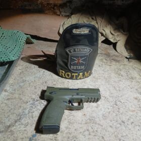 Criminoso que planejava matar integrante de facção rival morre em confronto com a Rotam em Sarandi Foto 16 Fotos de Criminoso que planejava matar integrante de facção rival morre em confronto com a Rotam em Sarandi