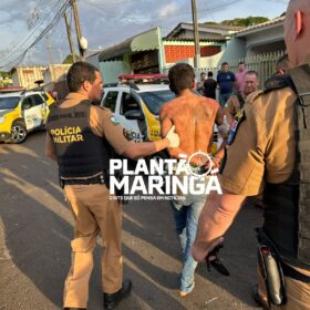 Homem é amarrado e preso após atirar contra jovens em bar de Sarandi Foto 3 Fotos de Homem é amarrado e preso após atirar contra jovens em bar de Sarandi
