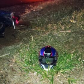 Motociclista de 21 anos morre após colisão com caminhonete Foto 2 Fotos de Motociclista de 21 anos morre após colisão com caminhonete