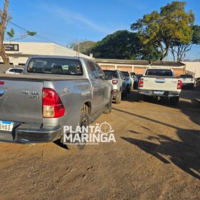 Policiais do Pelotão de Choque apreendem caminhão-cegonha com oito veículos roubados em Maringá Foto 5 Fotos de Policiais do Pelotão de Choque apreendem caminhão-cegonha com oito veículos roubados em Maringá