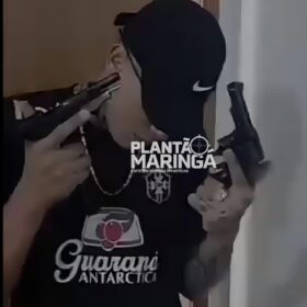 Homem com dois mandado de prisão em aberto e que ostentava armas morre após trocar tiros com a Rotam Foto 5 Fotos de Homem com dois mandado de prisão em aberto e que ostentava armas morre após trocar tiros com a Rotam