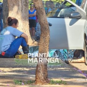 Jovem é executado na porta de escola e mãe fica sentada ao lado do corpo do filho Foto 6 Fotos de Jovem é executado na porta de escola e mãe fica sentada ao lado do corpo do filho