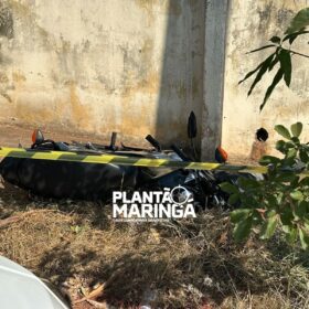 Motociclista morre depois de bater em carro e ser arremessado contra poste em Maringá Foto 12 Fotos de Motociclista morre depois de bater em carro e ser arremessado contra poste em Maringá