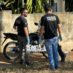 Motociclista morre depois de bater em carro e ser arremessado contra poste em Maringá Foto 8 Fotos de Motociclista morre depois de bater em carro e ser arremessado contra poste em Maringá