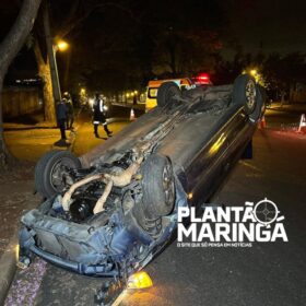 Motorista com suspeita de embriaguez capota carro após bater em árvore em Maringá Foto 5 Fotos de Motorista com suspeita de embriaguez capota carro após bater em árvore em Maringá