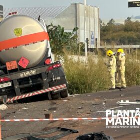 Identificado homem que morreu no acidente envolvendo dois caminhões entre Maringá e Iguaraçu Foto 19 Fotos de Identificado homem que morreu no acidente envolvendo dois caminhões entre Maringá e Iguaraçu
