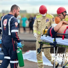 Identificado homem que morreu no acidente envolvendo dois caminhões entre Maringá e Iguaraçu Foto 14 Fotos de Identificado homem que morreu no acidente envolvendo dois caminhões entre Maringá e Iguaraçu