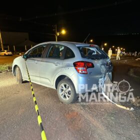Vídeo mostra carreta desgovernada derrubando postes, árvores e batendo em 7 carros em Maringá Foto 3 Fotos de Vídeo mostra carreta desgovernada derrubando postes, árvores e batendo em 7 carros em Maringá