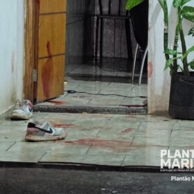 Homem é executado a tiros na porta de casa Foto 9 Fotos de Homem é executado a tiros na porta de casa