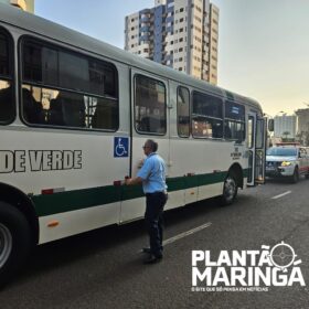 Motorista de ônibus presta depoimento sobre acidente que matou passageira em Maringá Foto 5 Fotos de Motorista de ônibus presta depoimento sobre acidente que matou passageira em Maringá