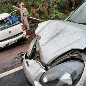 Homem em veículo com placas de Sarandi morre após grave acidente na BR-376 Foto 4 Fotos de Homem em veículo com placas de Sarandi morre após grave acidente na BR-376