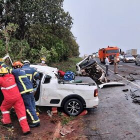 Homem em veículo com placas de Sarandi morre após grave acidente na BR-376 Foto 5 Fotos de Homem em veículo com placas de Sarandi morre após grave acidente na BR-376
