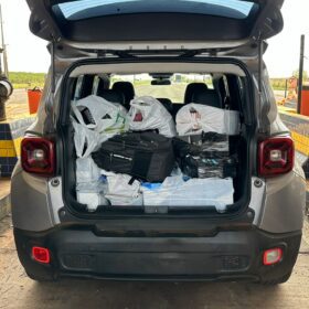 Polícia Federal de Maringá prende duas pessoas por contrabando e descaminho Foto 4 Fotos de Polícia Federal de Maringá prende duas pessoas por contrabando e descaminho