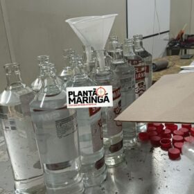 Policia Militar fecha fábrica que falsificava Whiskey e vodka em Maringá Foto 1 Fotos de Policia Militar fecha fábrica que falsificava Whiskey e vodka em Maringá
