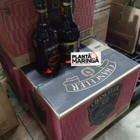 Policia Militar fecha fábrica que falsificava Whiskey e vodka em Maringá Foto 9 Fotos de Policia Militar fecha fábrica que falsificava Whiskey e vodka em Maringá