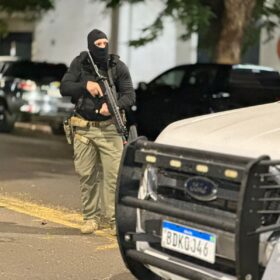 Policia realiza exercício simulado de enfrentamento ao "novo cangaço" em Maringá Foto 7 Fotos de Policia realiza exercício simulado de enfrentamento ao "novo cangaço" em Maringá