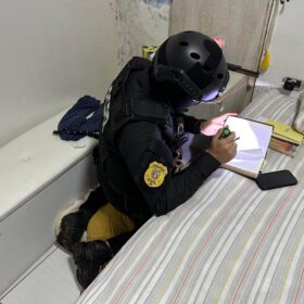 Três operações deflagradas simultaneamente em 22 cidades do Paraná, contra suspeitos de homicídios, tentativas de homicídio, tráfico de drogas e roubo de cargas Foto 2 Fotos de Três operações deflagradas simultaneamente em 22 cidades do Paraná, contra suspeitos de homicídios, tentativas de homicídio, tráfico de drogas e roubo de cargas