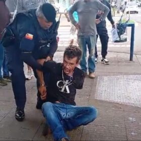 DEU RUIM! Após ser vítima de furto empresário sai à procura e encontra ladrão na rua em Maringá Foto 2 Fotos de DEU RUIM! Após ser vítima de furto empresário sai à procura e encontra ladrão na rua em Maringá