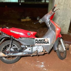 Motociclista fica inconsciente após bater contra tubo de concreto em Sarandi Foto 2 Fotos de Motociclista fica inconsciente após bater contra tubo de concreto em Sarandi