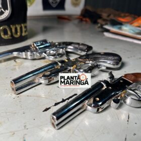 Três pessoas são presas e três armas apreendidas na operação policial Foto 2 Fotos de Três pessoas são presas e três armas apreendidas na operação policial