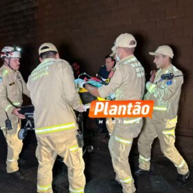 Fotos de Homem que dormiu e caiu de viaduto em Maringá morre no hospital