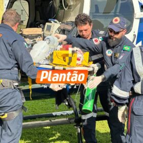 Menino de 13 anos é socorrido de helicóptero após ser atropelado em Maringá Foto 4 Fotos de Menino de 13 anos é socorrido de helicóptero após ser atropelado em Maringá