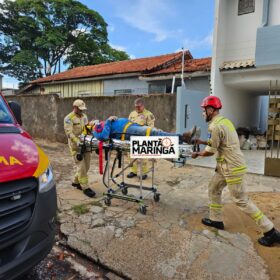 Pedreiro cai de telhado de sobrado e sofre ferimentos graves em Maringá Foto 2 Fotos de Pedreiro cai de telhado de sobrado e sofre ferimentos graves em Maringá