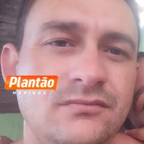 Homem é executado com 14 tiros na frente da casa da mãe em Sarandi Foto 1 Fotos de Homem é executado com 14 tiros na frente da casa da mãe em Sarandi