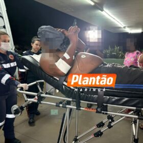 Homem sobrevive atentado com mais de 30 tiros após derrubar atiradores - Veja o vídeo Foto 4 Fotos de Homem sobrevive atentado com mais de 30 tiros após derrubar atiradores - Veja o vídeo