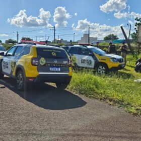 Suspeito de tráfico fica ferido em acidente durante perseguição policial em Maringá Foto 3 Fotos de Suspeito de tráfico fica ferido em acidente durante perseguição policial em Maringá