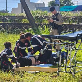 Suspeito de tráfico fica ferido em acidente durante perseguição policial em Maringá Foto 5 Fotos de Suspeito de tráfico fica ferido em acidente durante perseguição policial em Maringá