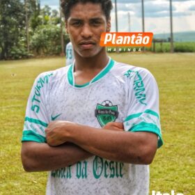 Amigos que retornavam de uma partida de futebol morrem em grave acidente no Contorno Sul em Maringá Foto 13 Fotos de Amigos que retornavam de uma partida de futebol morrem em grave acidente no Contorno Sul em Maringá