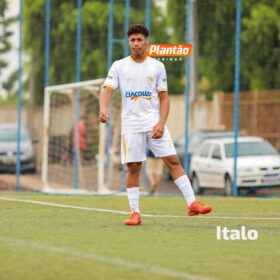 Amigos que retornavam de uma partida de futebol morrem em grave acidente no Contorno Sul em Maringá Foto 15 Fotos de Amigos que retornavam de uma partida de futebol morrem em grave acidente no Contorno Sul em Maringá